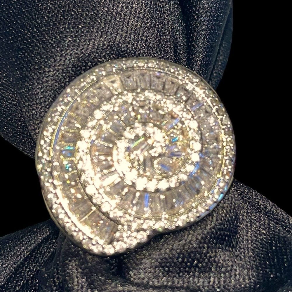 Huge spiral design cocktail ring